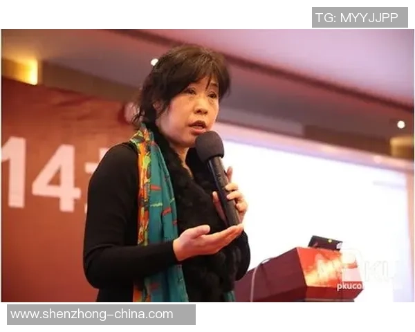 杨丽专访：深入探讨足球成功背后的秘诀与经验分享