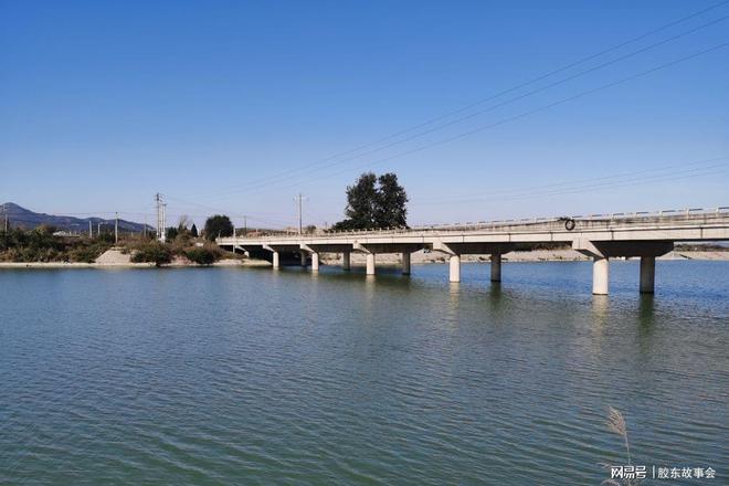 看图：霜降时节烟台乡村的实景果园、菜园、山水、红叶(图7)